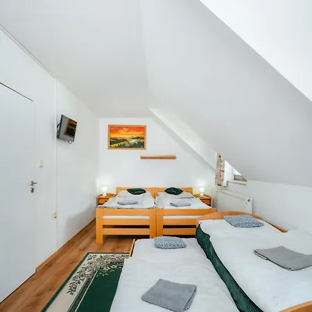 Vo Vyhnanej - Vendégház 3*